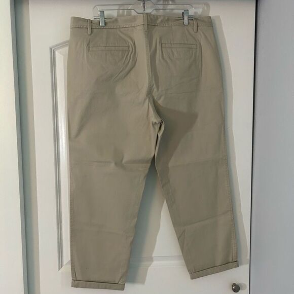 Talbots NWOT Relaxed Chino Tan Pants - Picture 2 of 5